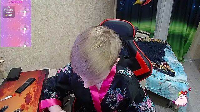 Snapshot of Alexis_Gordon chatting on December 2024 09:26:01 PM Alexis Gordon online show from December 2024 09:26:01 PM