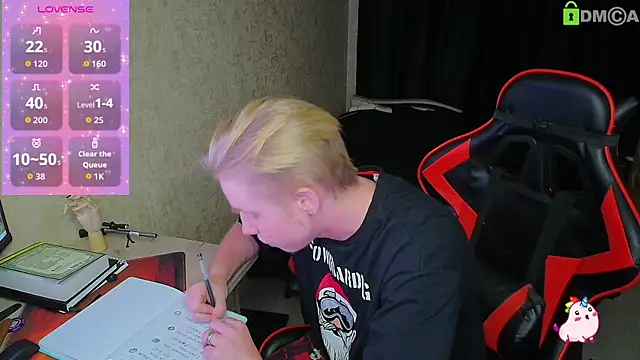 Snapshot of Alexis_Gordon chatting on September 2025 08:08:02 PM Alexis Gordon online show from September 2025 08:08:02 PM