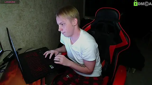 Snapshot of Alexis_Gordon chatting on September 2025 07:59:01 PM Alexis Gordon online show from September 2025 07:59:01 PM