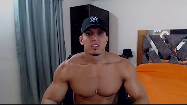 Snapshot of Frank_heaven01 chatting on January 2026 03:26:01 PM Frank heaven01 online show from January 2026 03:26:01 PM