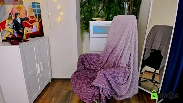 Melissa Wells online show from March 2025 05:32:01 AM