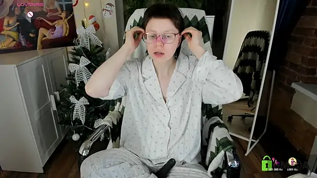 Melissa Wells online show from December 2025 04:03:02 PM