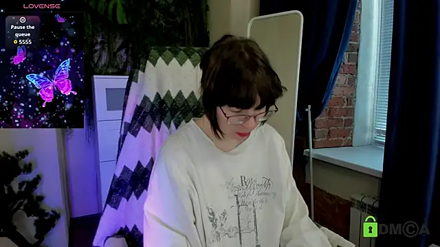 Melissa Wells online show from July 2026 04:11:02 PM