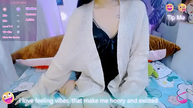 Snapshot of Ly__ chatting on February 2026 03:05:01 AM Ly online show from February 2026 03:05:01 AM