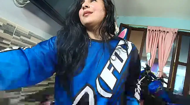 Meganmilk1 online show from December 2024 06:00:02 PM