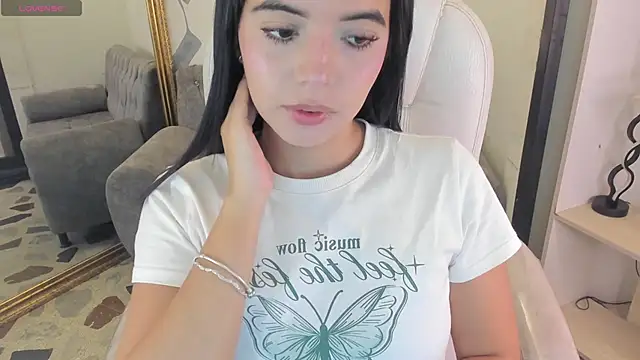 NicolRoss  online show from May 2026 02:13:01 PM