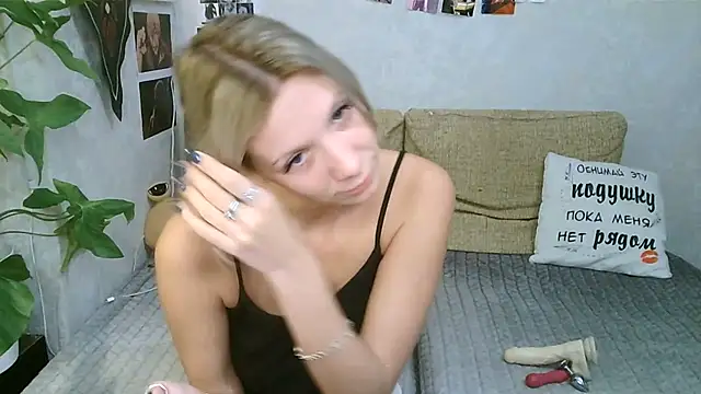 -GoldenGirl- online show from November 2025 06:29:02 PM