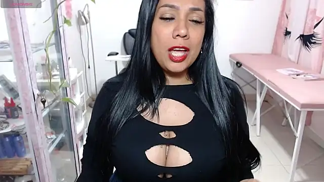 Snapshot of titsbiglovers chatting on June 2026 03:08:02 AM titsbiglovers online show from June 2026 03:08:02 AM