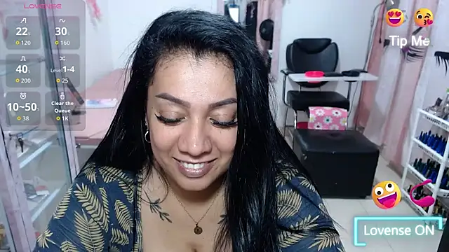 Snapshot of titsbiglovers chatting on July 2026 05:52:01 PM titsbiglovers online show from July 2026 05:52:01 PM