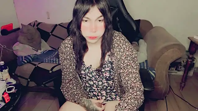 evelyntvsexy online show from March 2025 05:32:02 AM