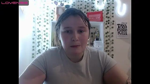 Light Luna online show from January 2025 11:42:02 AM