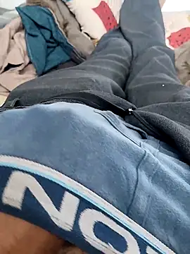 Snapshot of Monster_Bigdick chatting on November 2025 06:58:01 AM Monster Bigdick online show from November 2025 06:58:01 AM