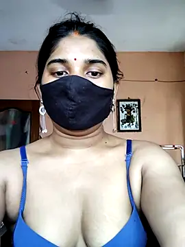 Snapshot of Luv_Adite20 chatting on September 2025 05:18:02 AM Luv Adite20 online show from September 2025 05:18:02 AM