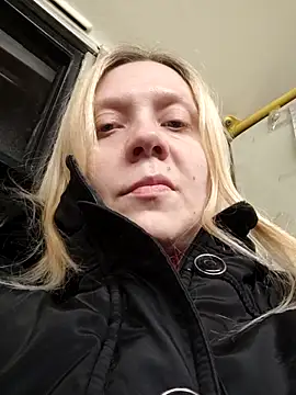 LeraSweet online show from December 2025 04:46:02 PM