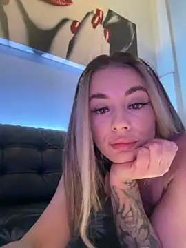 IsabellaEtthan online show from February 2025 08:18:01 PM