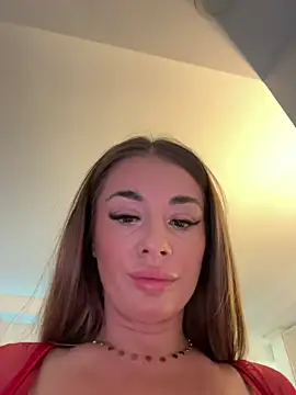 Snapshot of IsabellaEtthan chatting on July 2026 05:48:02 PM IsabellaEtthan online show from July 2026 05:48:02 PM