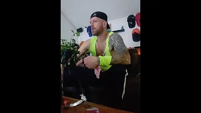 eltoulou online show from January 2025 09:08:02 PM