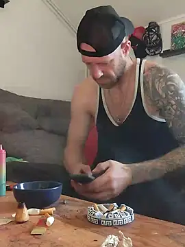 eltoulou online show from February 2025 12:14:02 PM