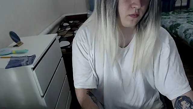 EvaMiron online show from March 2026 04:28:02 PM