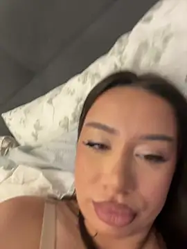 deliaroyal online show from November 2025 02:11:01 PM