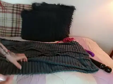 Snapshot of Keket_Smitth chatting on December 2024 08:47:02 PM Keket Smitth online show from December 2024 08:47:02 PM