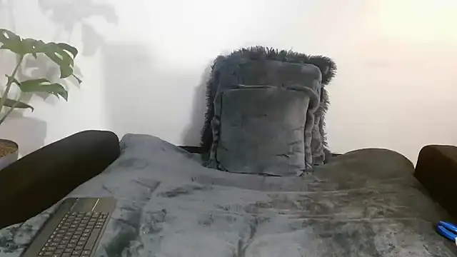 Snapshot of Keket_Smitth chatting on January 2025 07:57:01 PM Keket Smitth online show from January 2025 07:57:01 PM