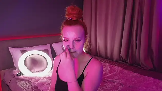 KristiRosee online show from February 2025 11:12:02 AM