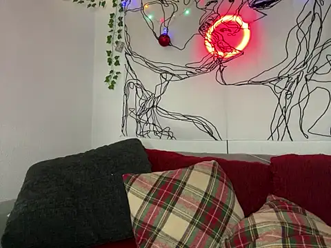 Snapshot of kinkygirl420x chatting on December 2024 04:27:02 PM kinkygirl420x online show from December 2024 04:27:02 PM