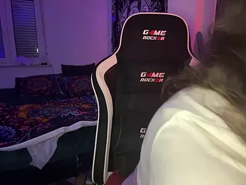 Snapshot of kinkygirl420x chatting on February 2025 10:02:02 PM kinkygirl420x online show from February 2025 10:02:02 PM