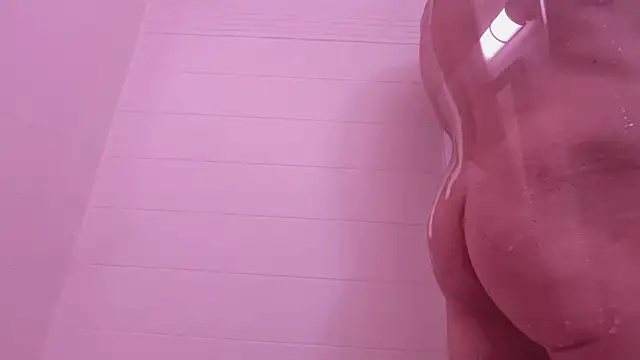 Snapshot of HARD_2QUIT chatting on February 2025 11:27:02 AM HARD 2QUIT online show from February 2025 11:27:02 AM