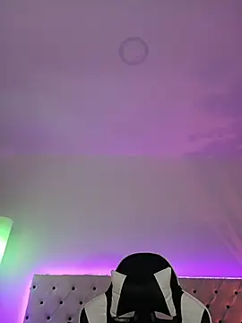 Elektra Queen online show from December 2025 01:17:01 PM