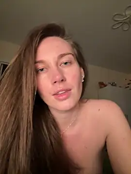 Snapshot of JasminJames chatting on April 2026 08:22:01 PM JasminJames online show from April 2026 08:22:01 PM