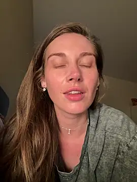 Snapshot of JasminJames chatting on June 2026 09:02:01 PM JasminJames online show from June 2026 09:02:01 PM