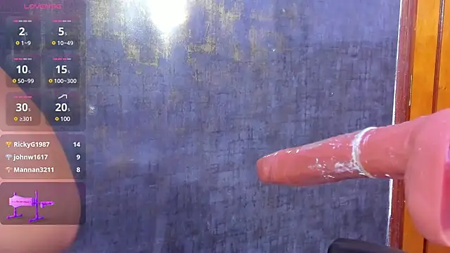 sophia vivas online show from February 2025 11:57:02 PM