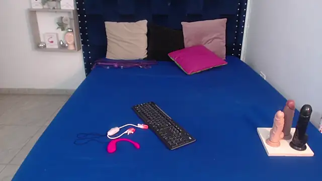 SaraApril 1 online show from February 2025 08:14:02 PM