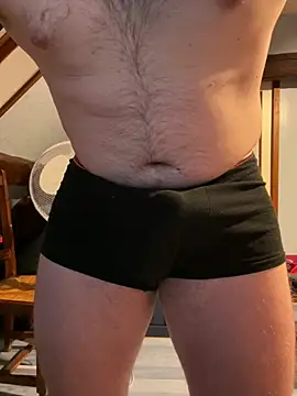 youlo71 online show from February 2025 02:32:02 PM