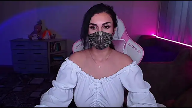   Yasmina   online show from March 2025 06:47:01 AM