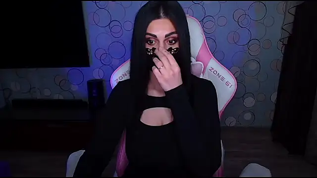 Snapshot of __Yasmina__ chatting on March 2026 03:45:02 AM Yasmina online show from March 2026 03:45:02 AM