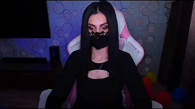 Snapshot of __Yasmina__ chatting on April 2026 04:57:02 AM Yasmina online show from April 2026 04:57:02 AM