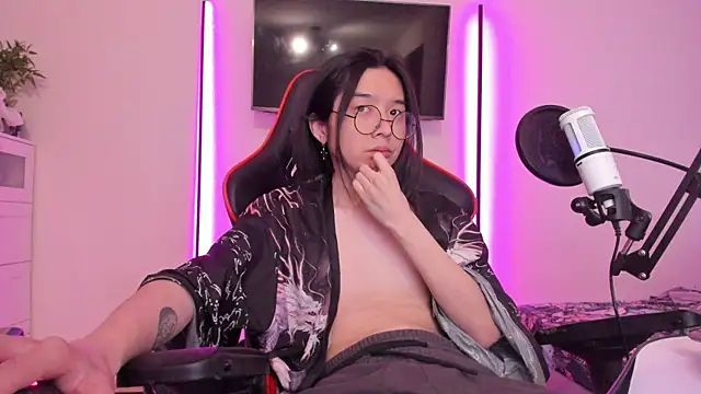 Snapshot of wexlee7 chatting on November 2025 10:18:01 AM wexlee7 online show from November 2025 10:18:01 AM