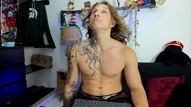 Snapshot of Tom_Krakow chatting on December 2024 09:17:02 PM Tom Krakow online show from December 2024 09:17:02 PM