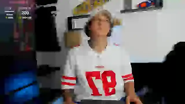 Snapshot of Tom_Krakow chatting on March 2025 08:09:02 PM Tom Krakow online show from March 2025 08:09:02 PM