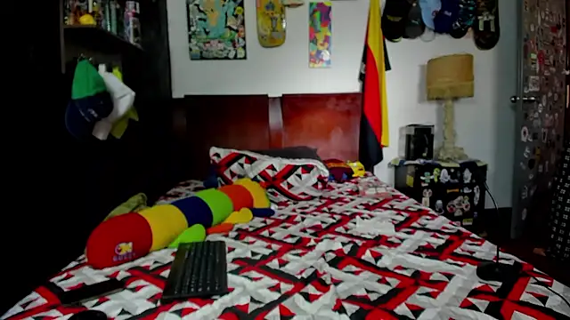 Snapshot of Tom_Krakow chatting on January 2026 08:01:02 PM Tom Krakow online show from January 2026 08:01:02 PM