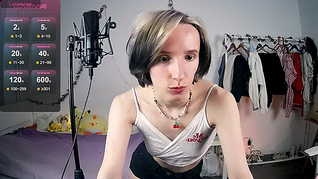 Violet Veliya online show from March 2025 07:16:02 PM