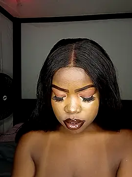 Snapshot of rosey_cheeks chatting on November 2025 02:56:01 AM rosey cheeks online show from November 2025 02:56:01 AM