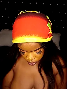 Snapshot of rosey_cheeks chatting on December 2025 02:08:02 AM rosey cheeks online show from December 2025 02:08:02 AM