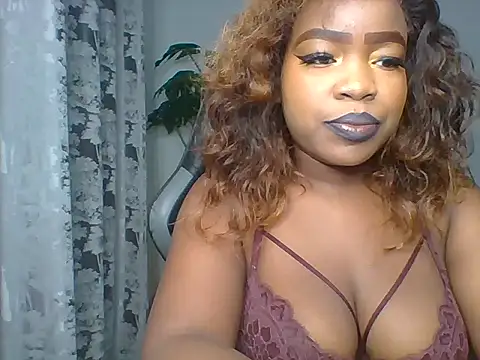 Snapshot of rosey_cheeks chatting on February 2026 12:45:02 AM rosey cheeks online show from February 2026 12:45:02 AM