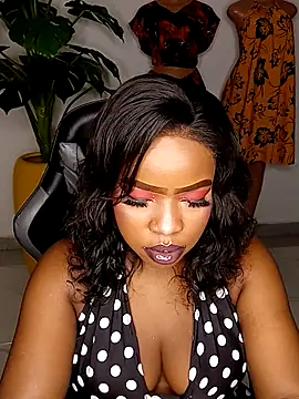 Snapshot of rosey_cheeks chatting on April 2026 11:11:01 PM rosey cheeks online show from April 2026 11:11:01 PM