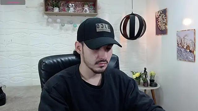 Snapshot of DmitriSanders chatting on January 2025 12:37:01 PM DmitriSanders online show from January 2025 12:37:01 PM