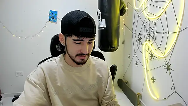 Snapshot of DmitriSanders chatting on January 2026 03:06:01 PM DmitriSanders online show from January 2026 03:06:01 PM